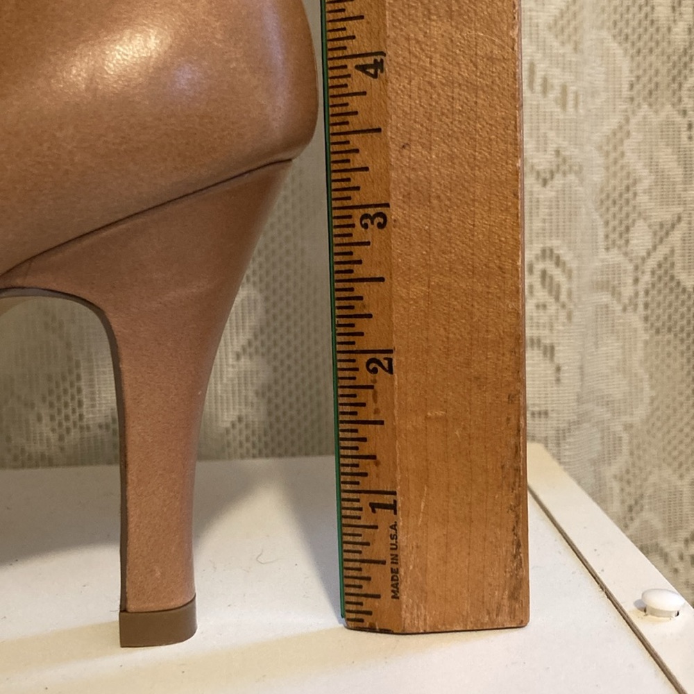 Steve Madden never worn Y2K tan leather pumps, ribbon flower embroidery, 6 1/2 - Picture 13 of 14